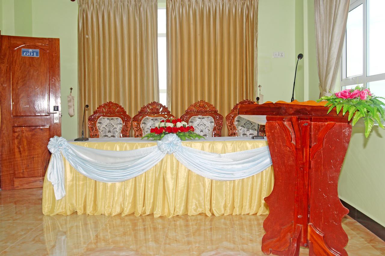 Jasmine Hotel& Sky Bar Battambang Luaran gambar