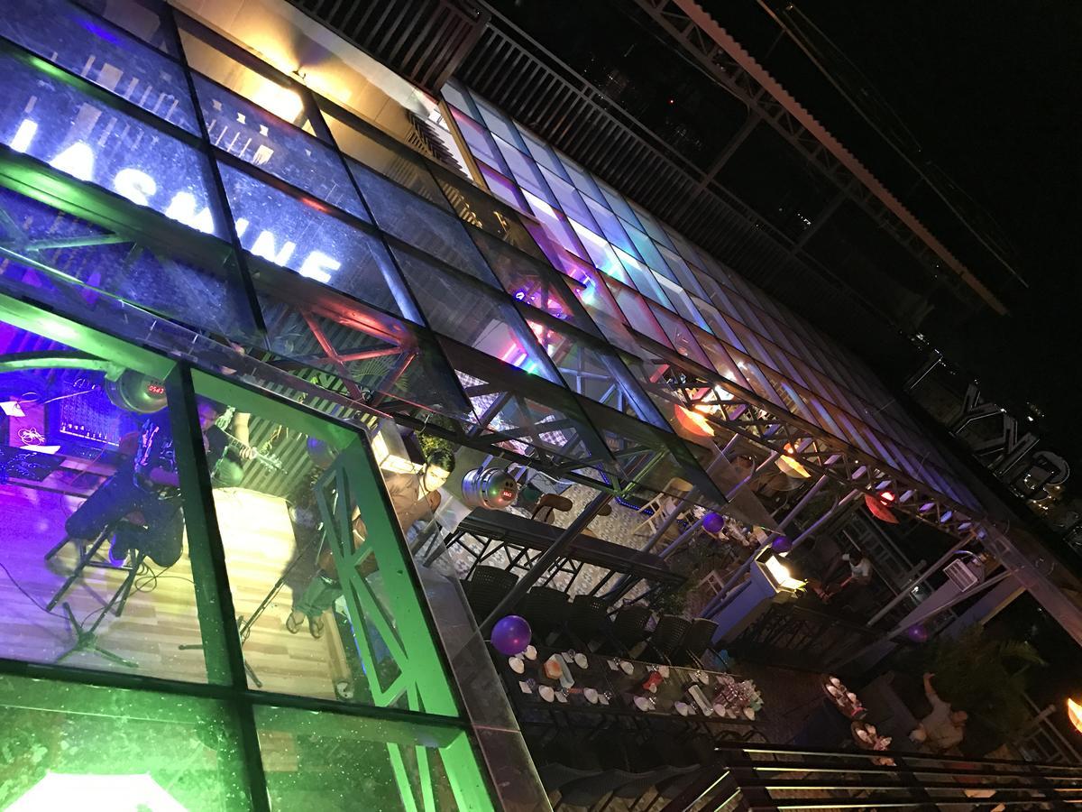 Jasmine Hotel& Sky Bar Battambang Luaran gambar