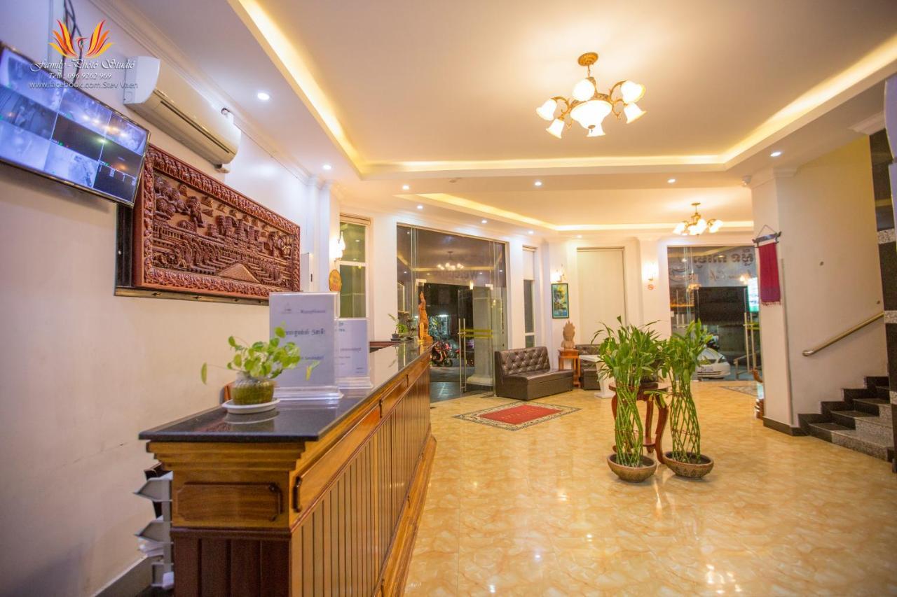 Jasmine Hotel& Sky Bar Battambang Luaran gambar